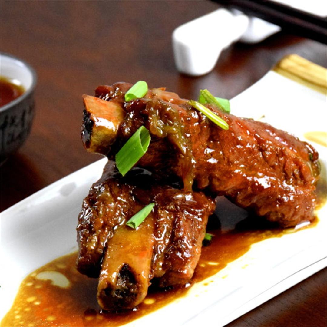 Braised Chinese pork ribs (Wuxi style) 無錫排骨
