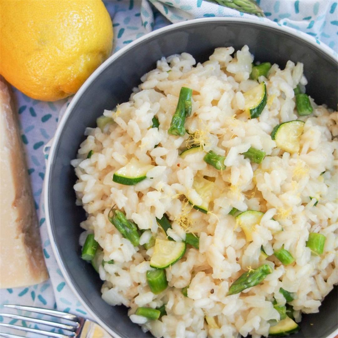 Lemon risotto with asparagus and zucchini