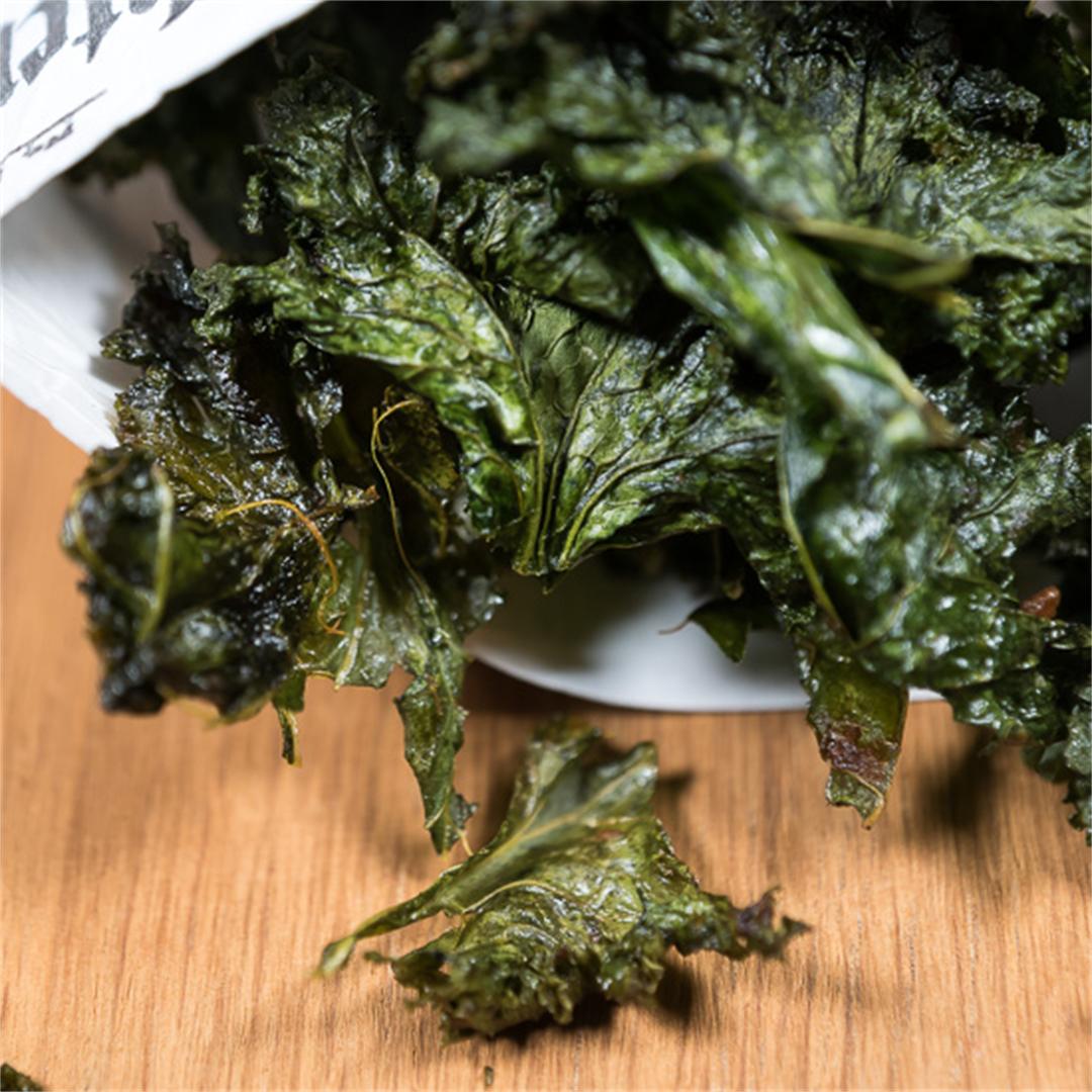 Crispy Kale Chips – The Healthy Savory Snack