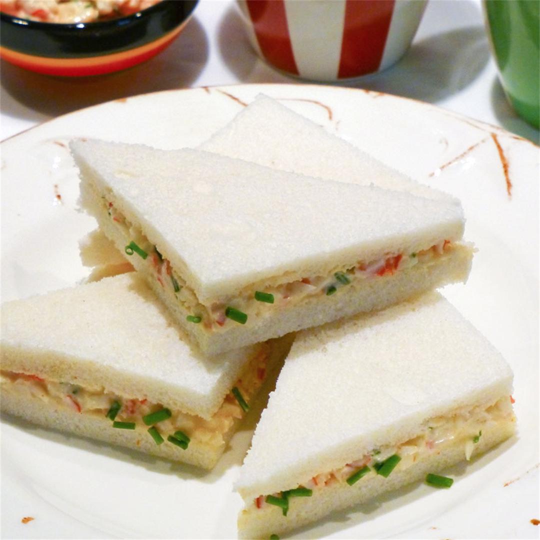 Elegant little crab sandwiches for your Easter brunch