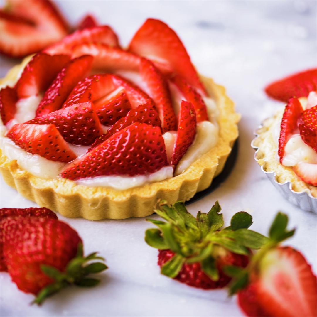 Fruit tarts with Sugar Cookie Crust