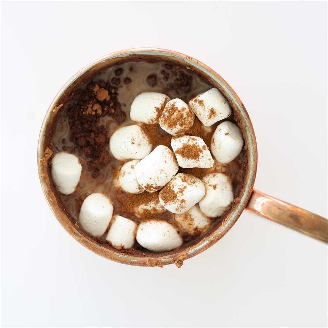 Easy Spiked Hot Cocoa