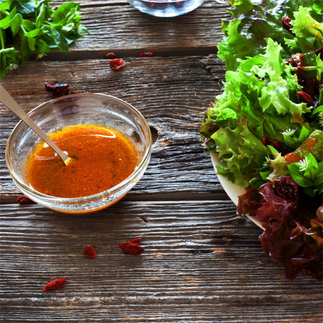 Superfood Salad with rosehip-dressing