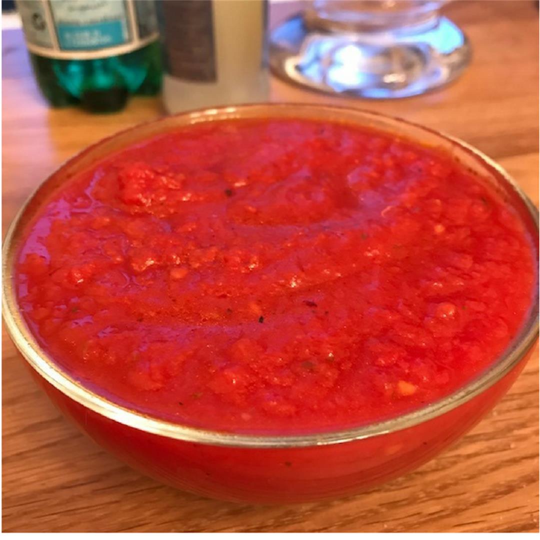 Classic Italian tomato sauce, fragrant & full of flavour