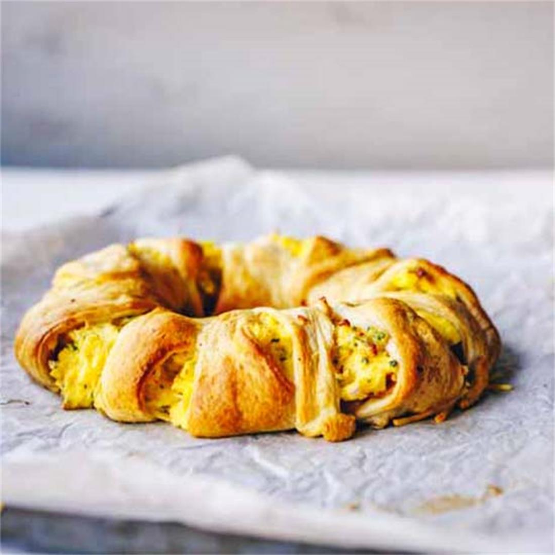 Ham egg and cheese crescent ring
