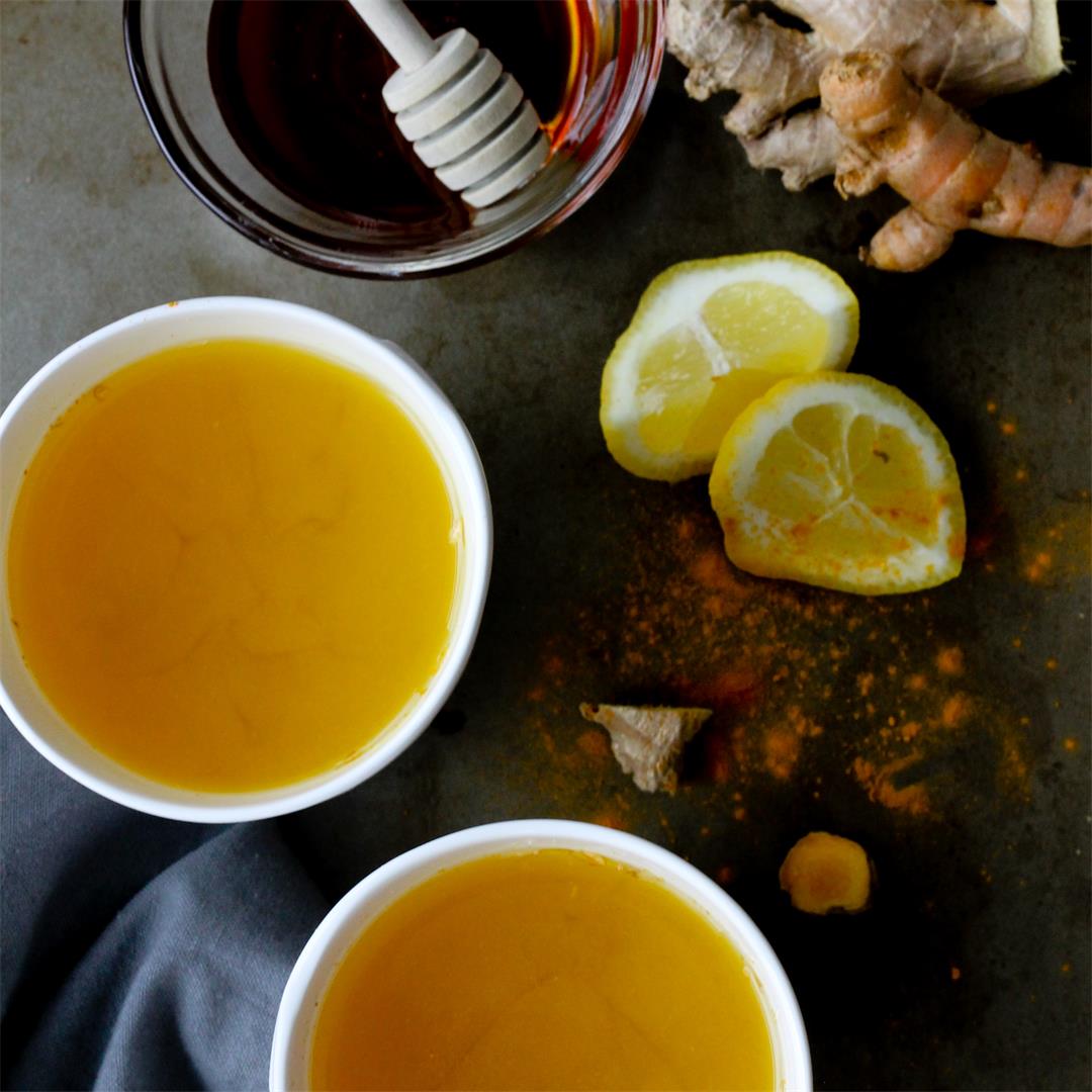 Anti-Inflammatory Turmeric Ginger Tea with Lemon