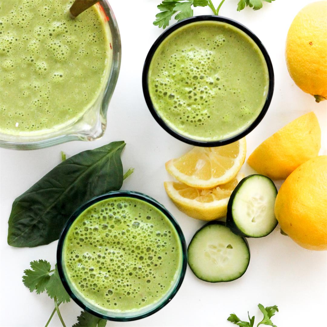 Detox Green Smoothie {No Sugar Added and Dairy-Free}