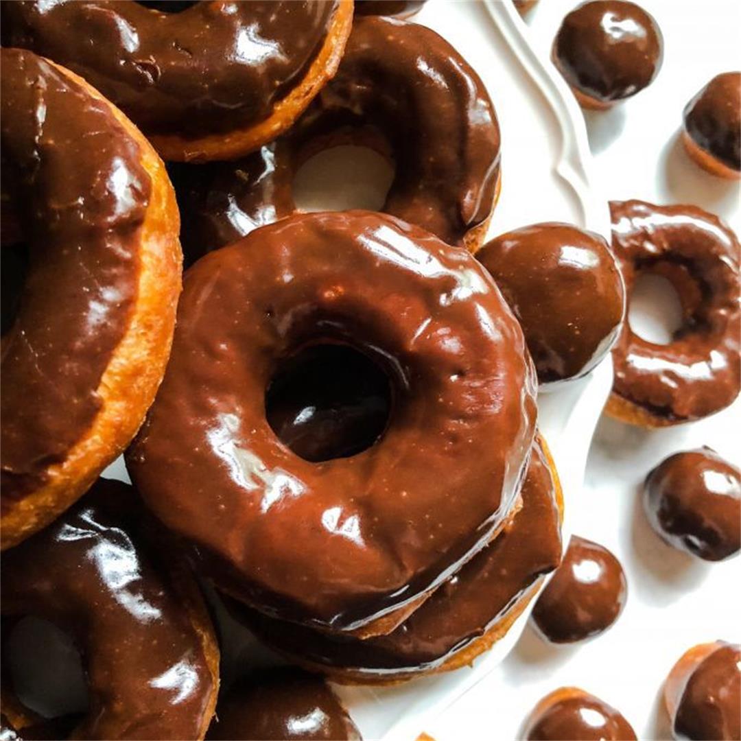 Mexican Hot Chocolate Glazed Donuts