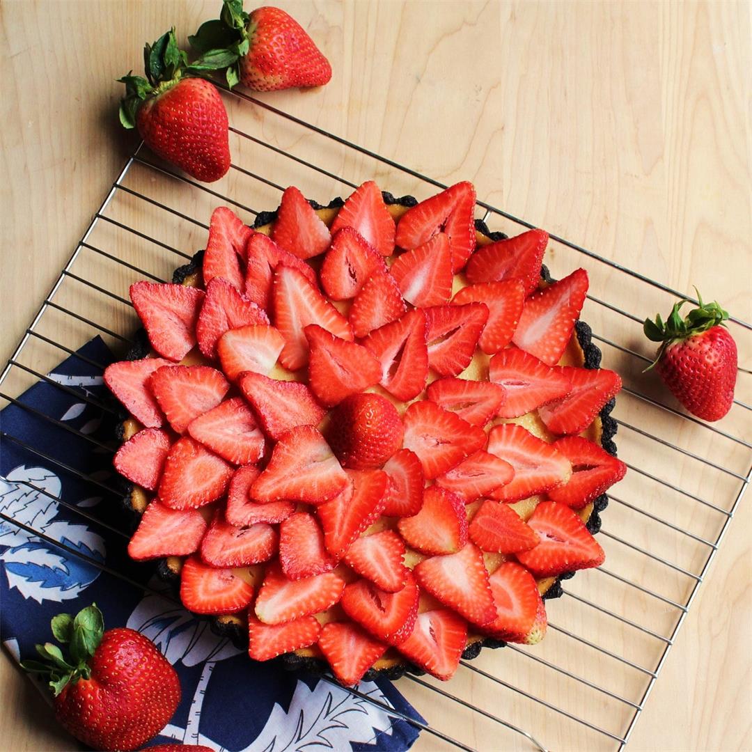 Strawberry Mascarpone Tart with Mocha Crust