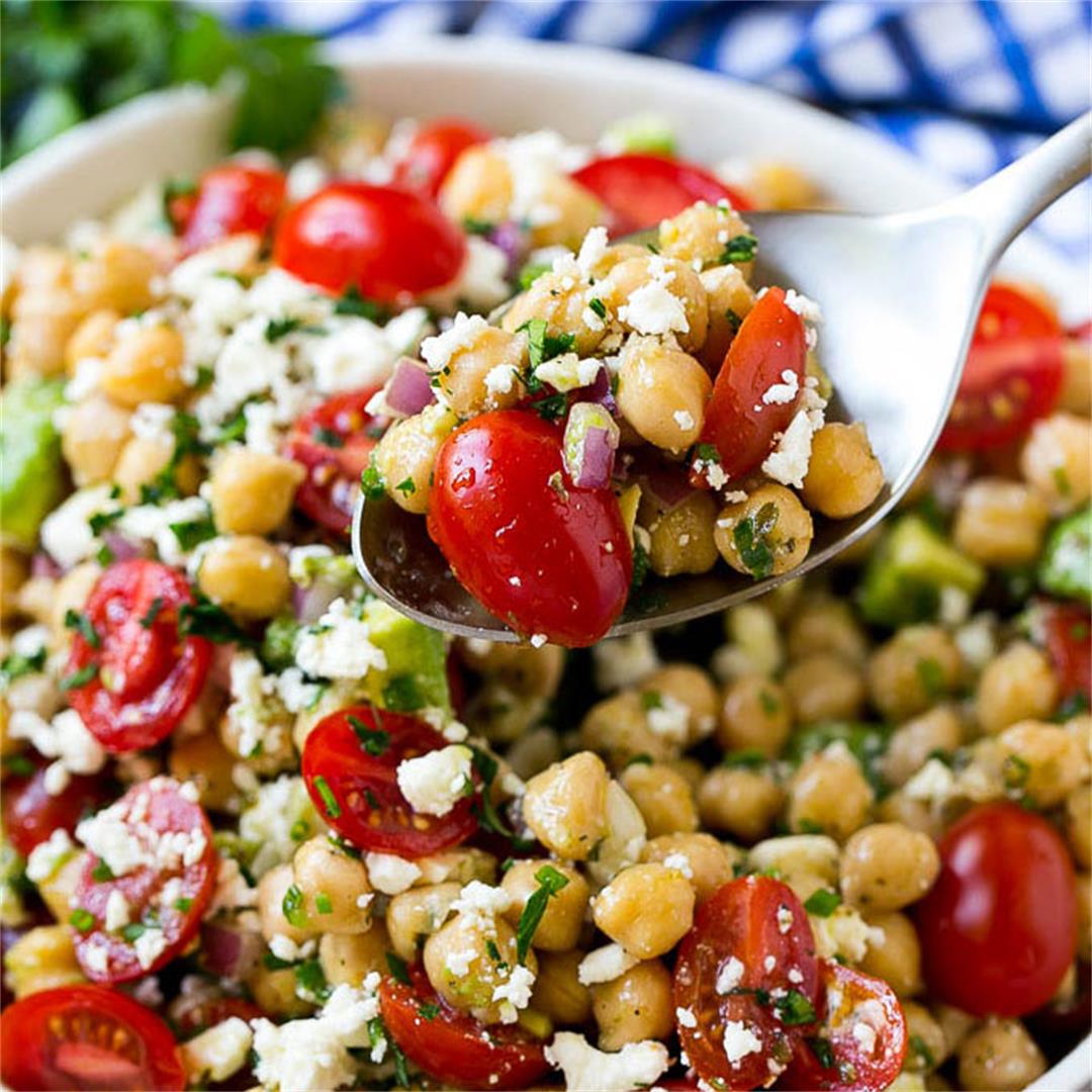 Chickpea Salad with Avocado