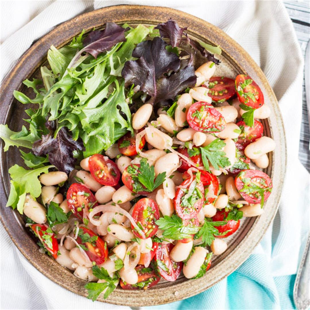 Easy Tomato & White Bean Salad