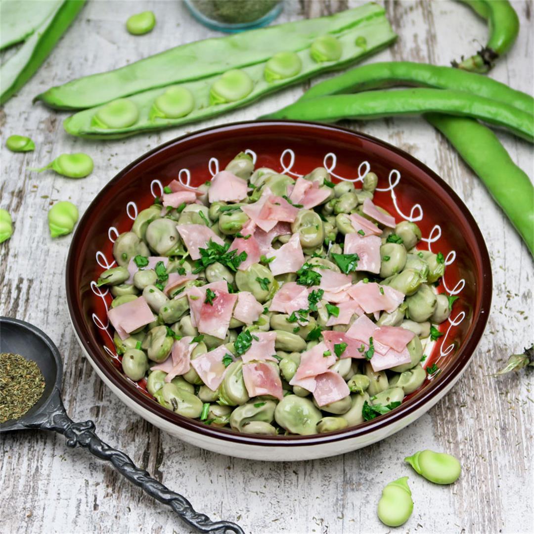 Fresh broad beans with ham, savory and butter!