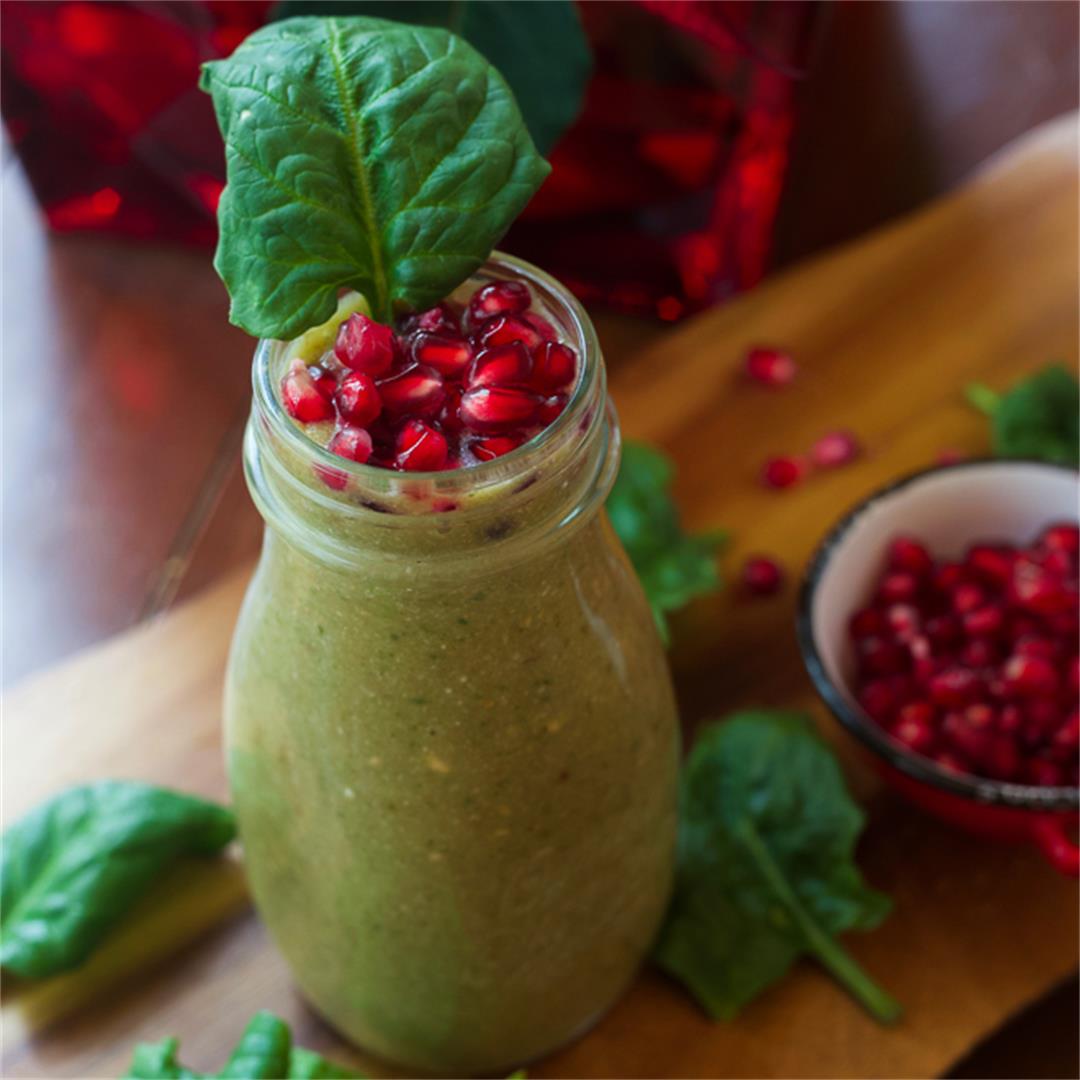 Pineapple, Spinach, Pomegranate Smoothie
