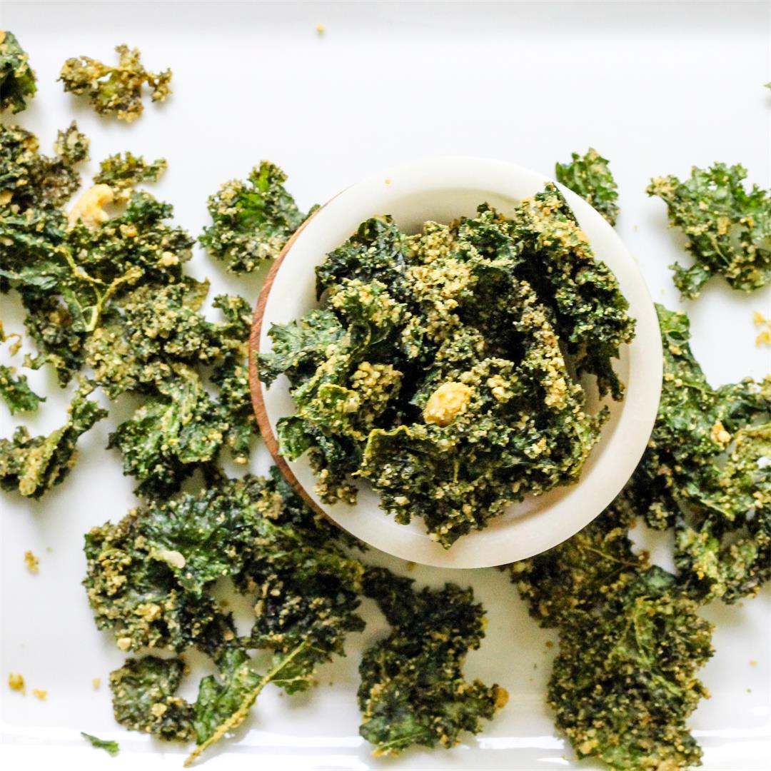 Vegan Cheesy Kale Chips - Dehydrated or Oven-Baked