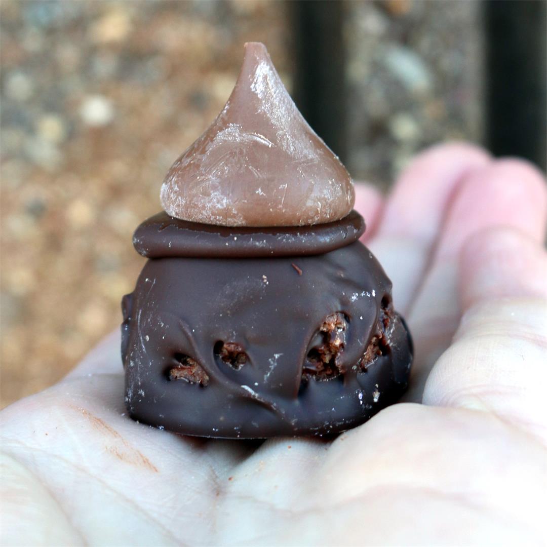 Chocolate Cake Balls-the best balls in life