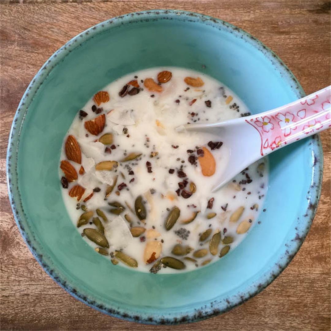 Easy Nut & Seed Keto Granola Recipe (Paleo, Sugar-Free)