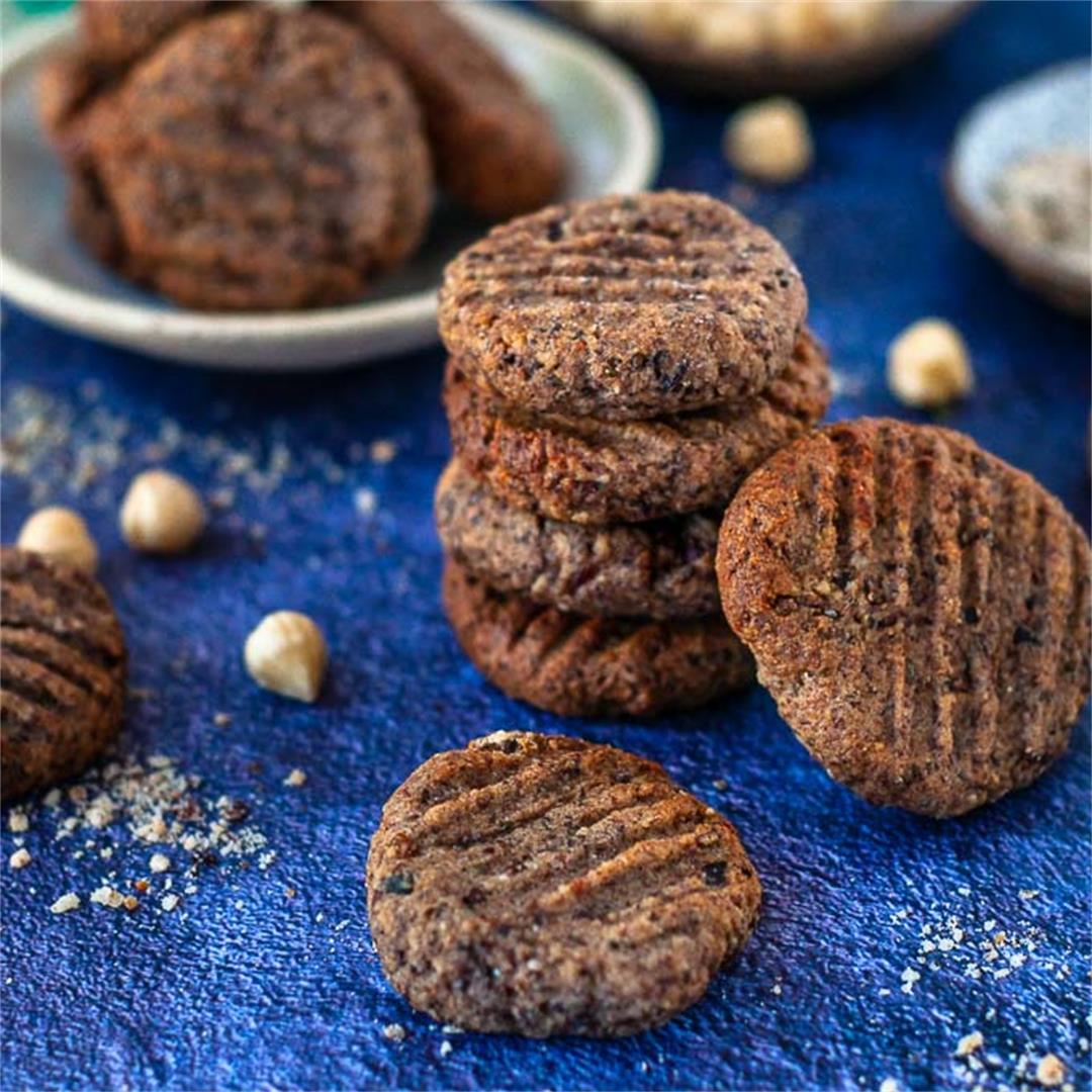 Hazelnut Meal and Date Cookies