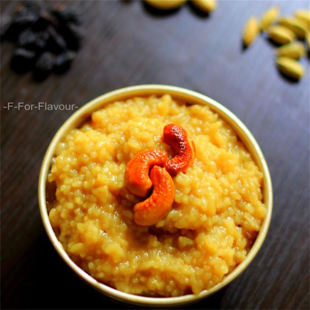 Indian Sweet Pongal / Rice and Dal pudding