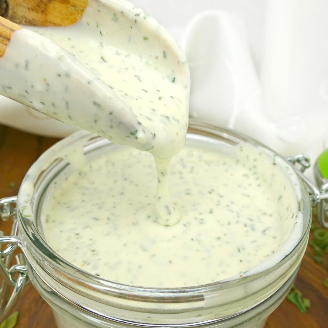 Quick and Easy Paleo Ranch Dressing