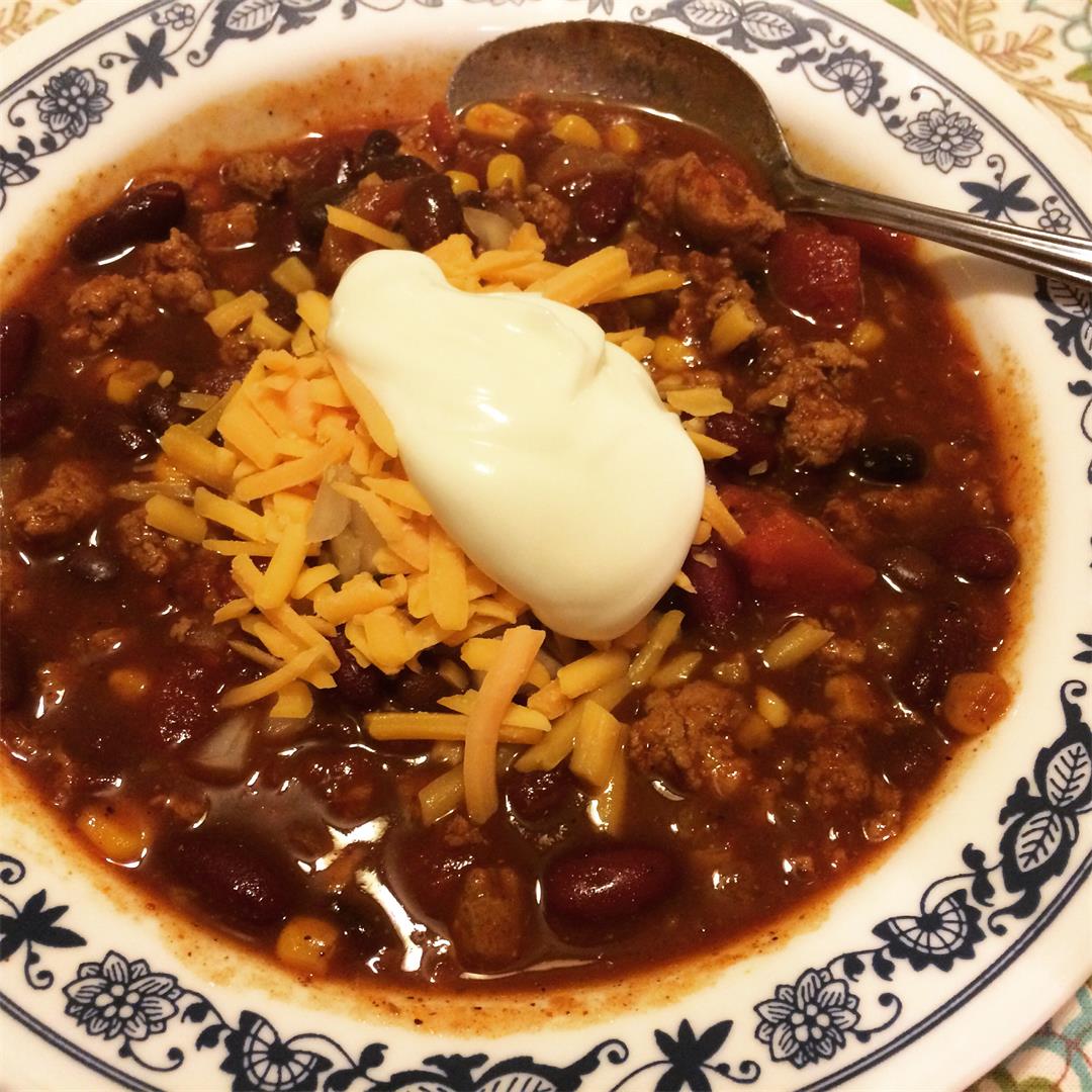 Easy Slow Cooker Sweet and Spicy Turkey Chili