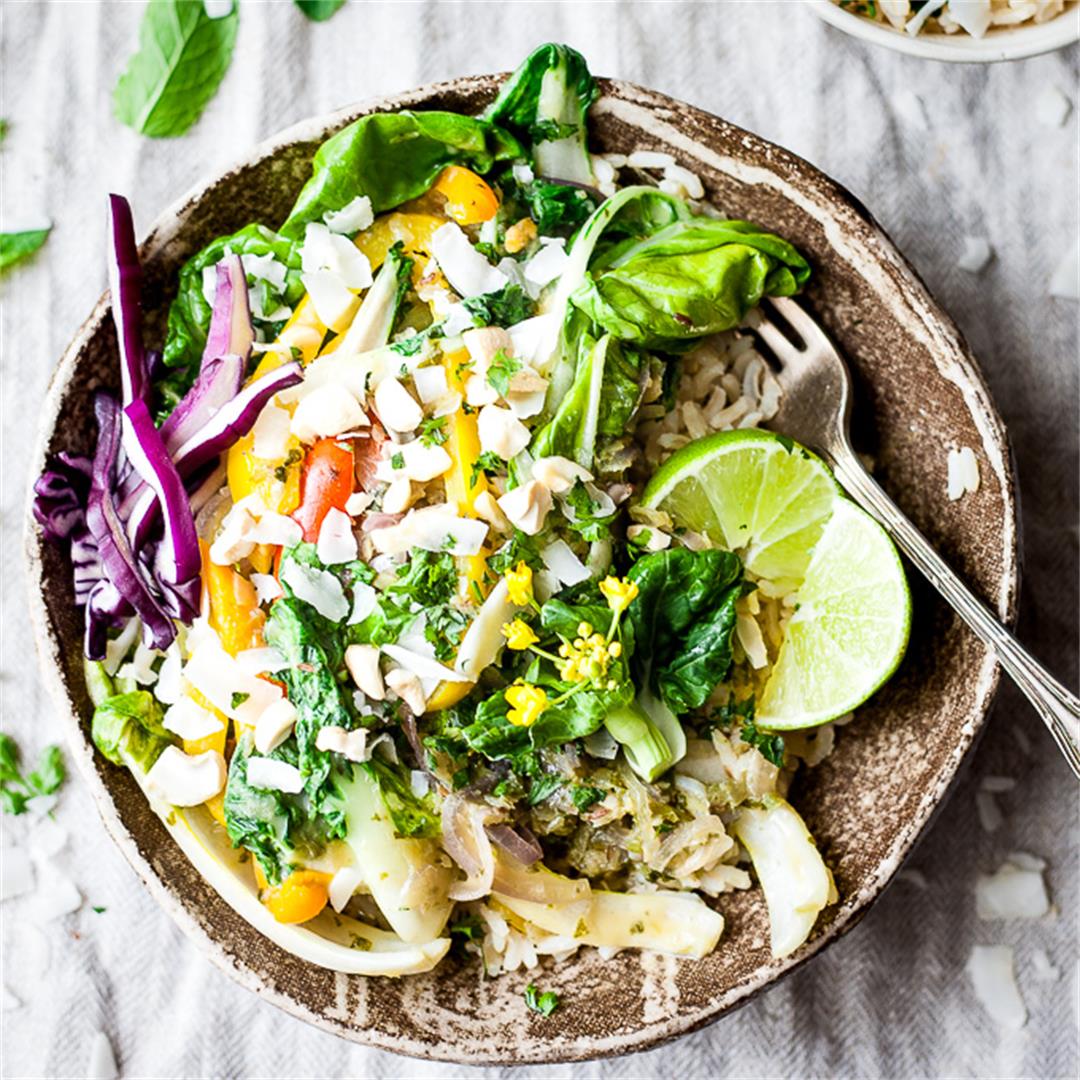 Vegetarian Thai Green Curry With Cashew Rice