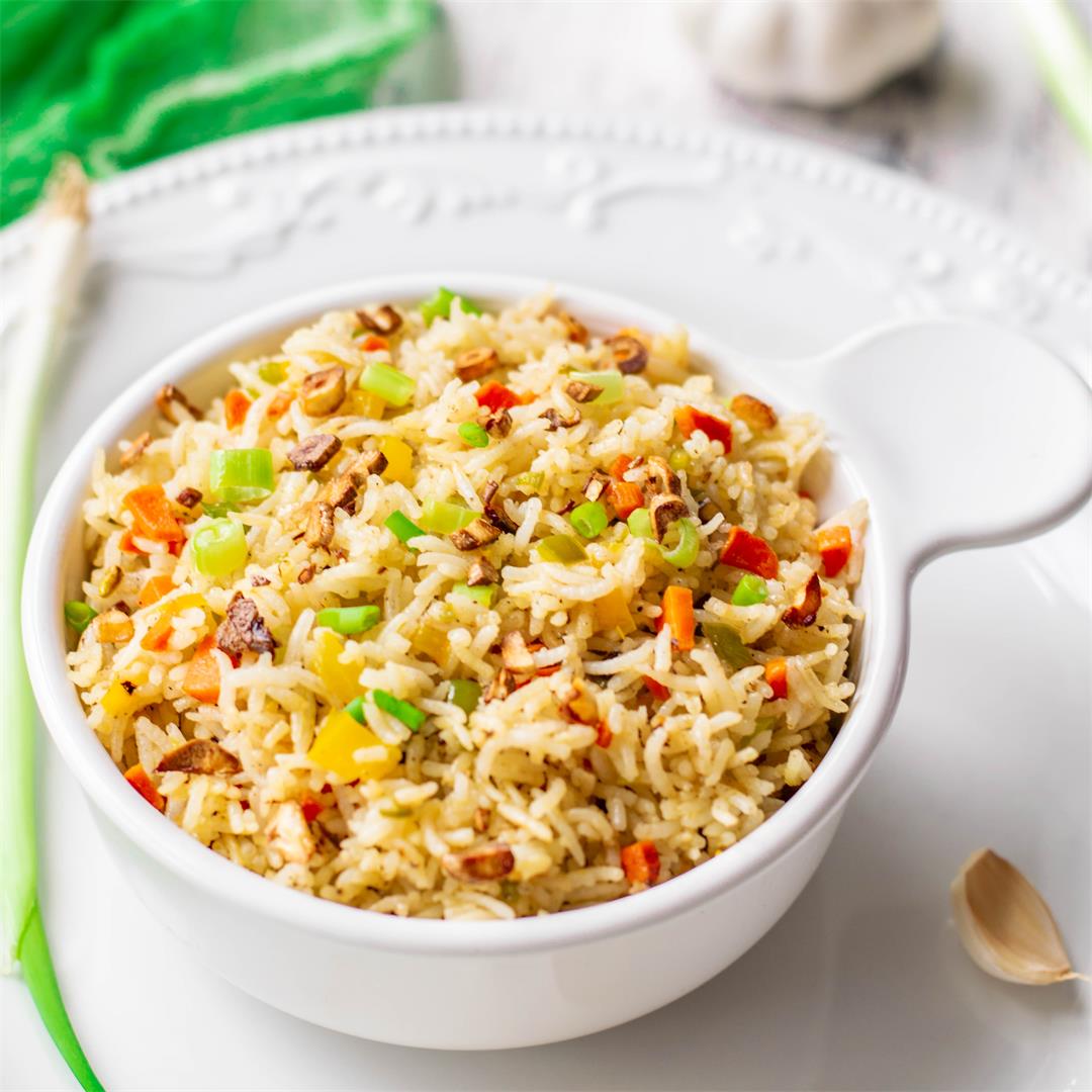The garlic flavored rice tossed in crunchy vegetables