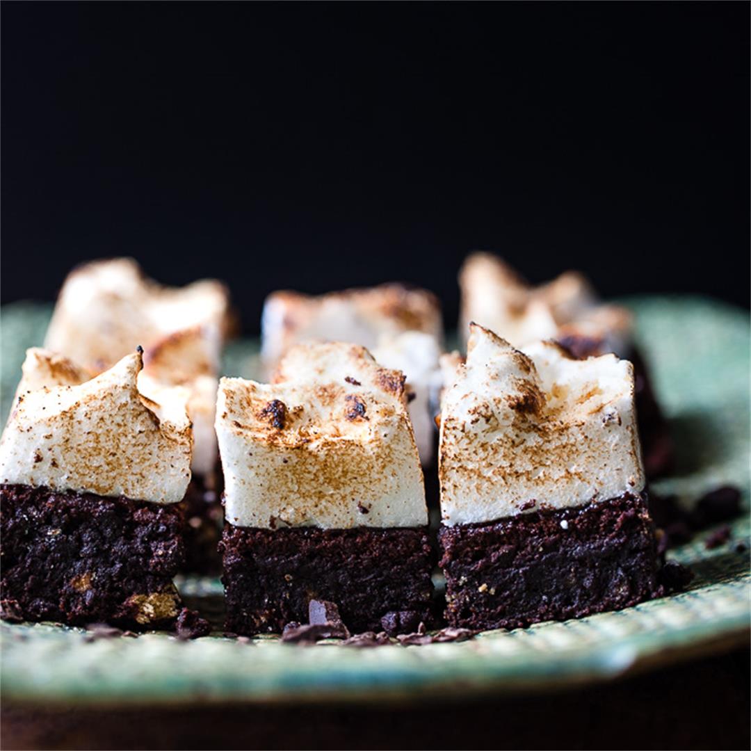 Quick and Easy S'mores Brownies