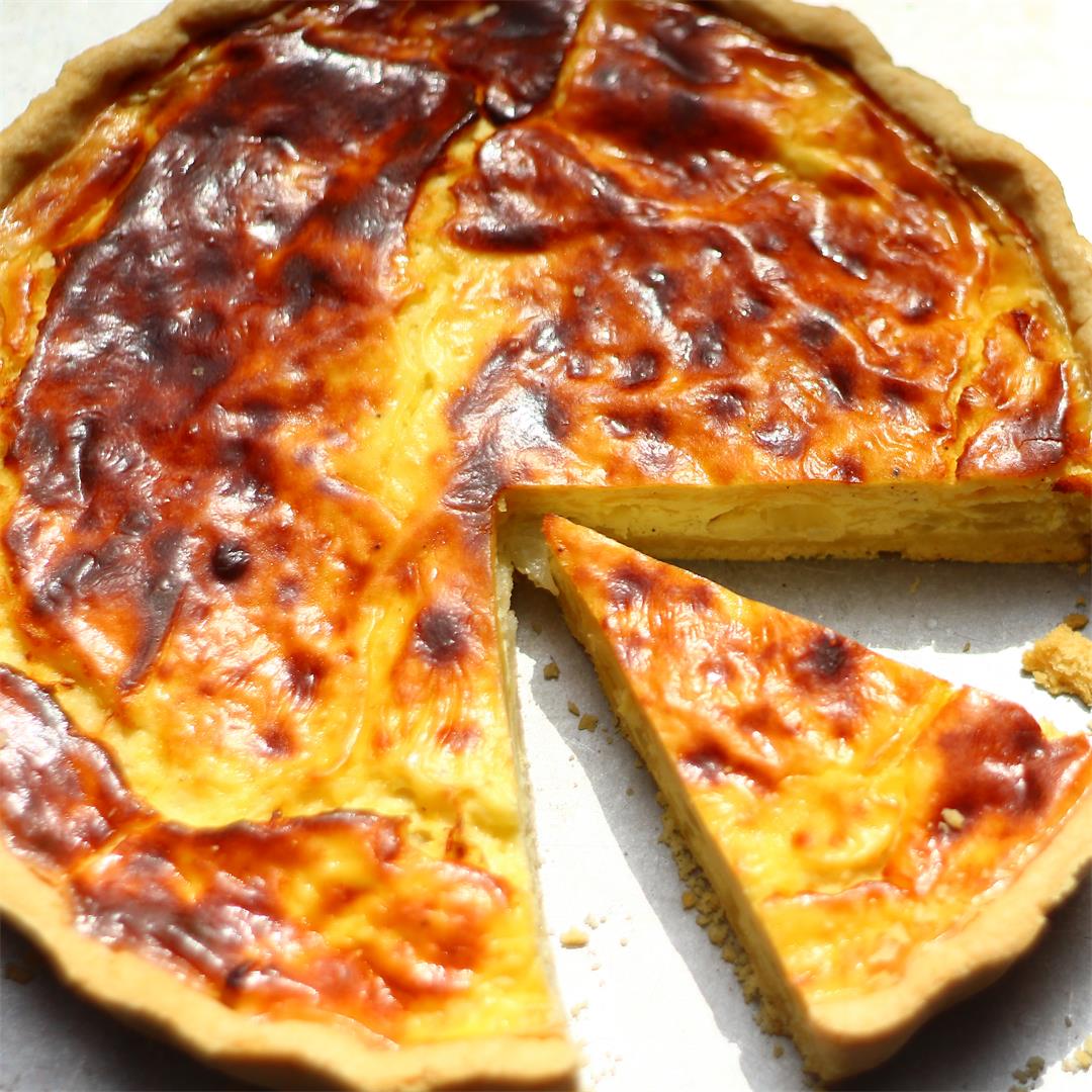 Easy Cheese and Onion Quiche