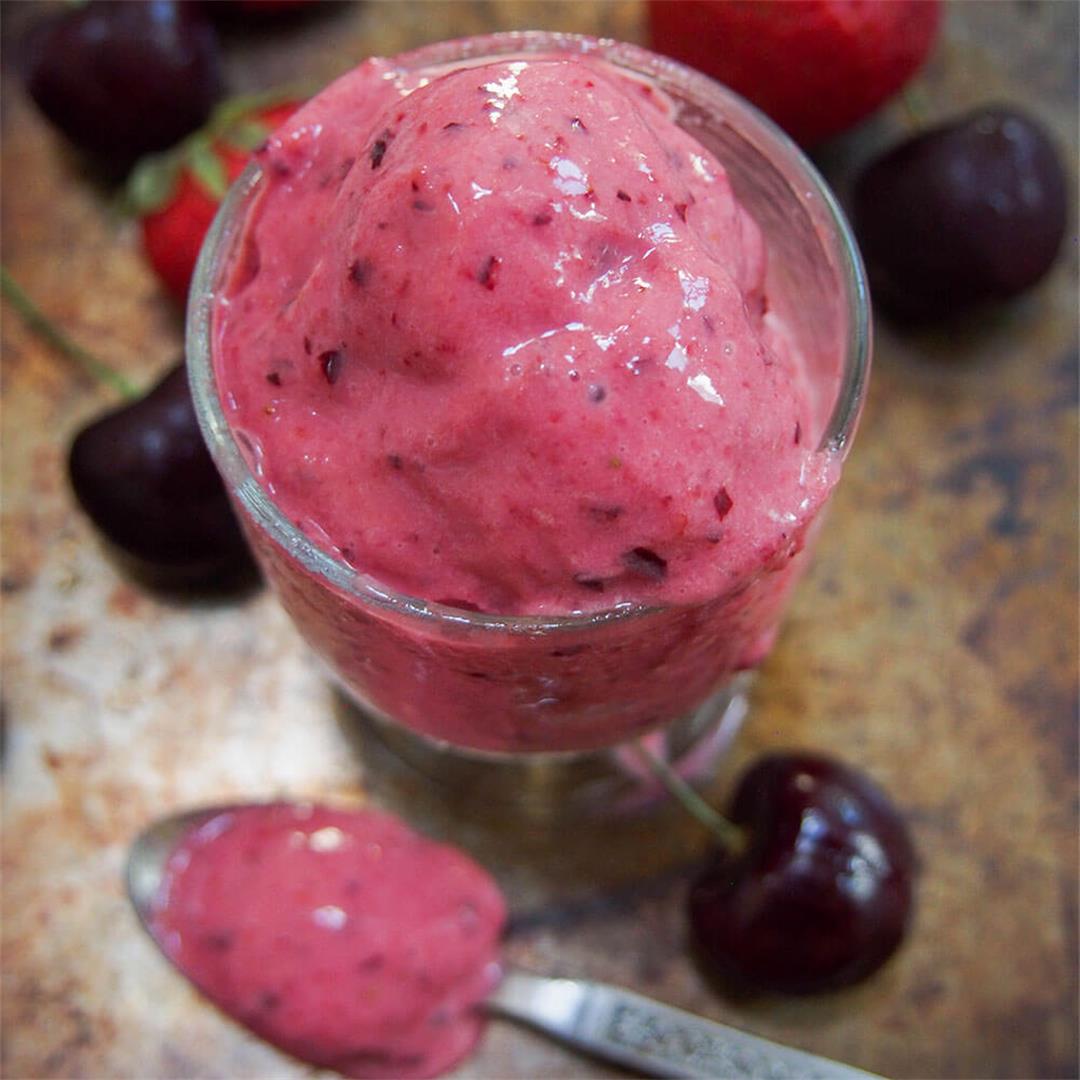 Cherry strawberry frozen yogurt