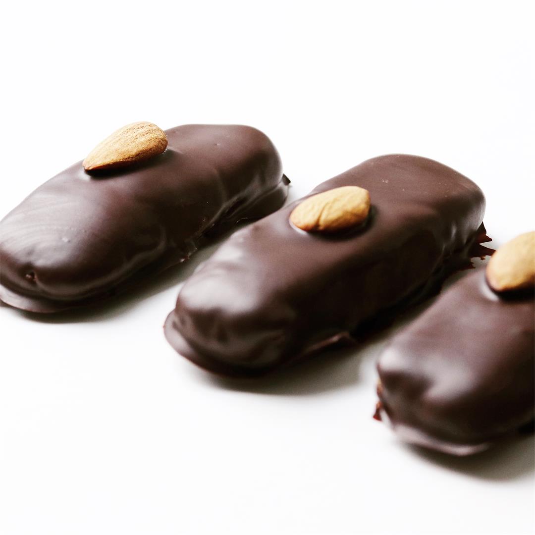 Almond Chocolate Date Bars