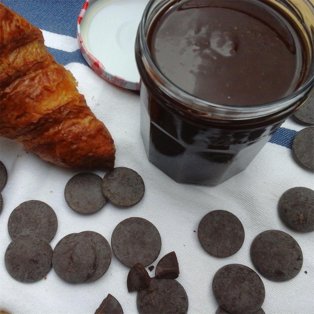 A nutty chocolate dessert spread for bread or crackers