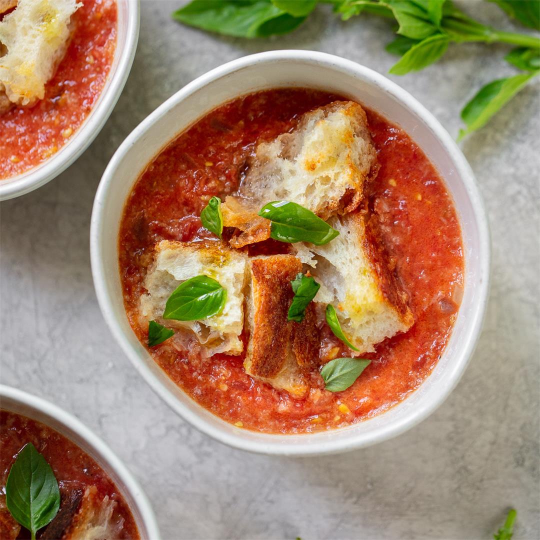Tuscan Tomato Soup with Bread and Basil (Pappa al Pomodoro)