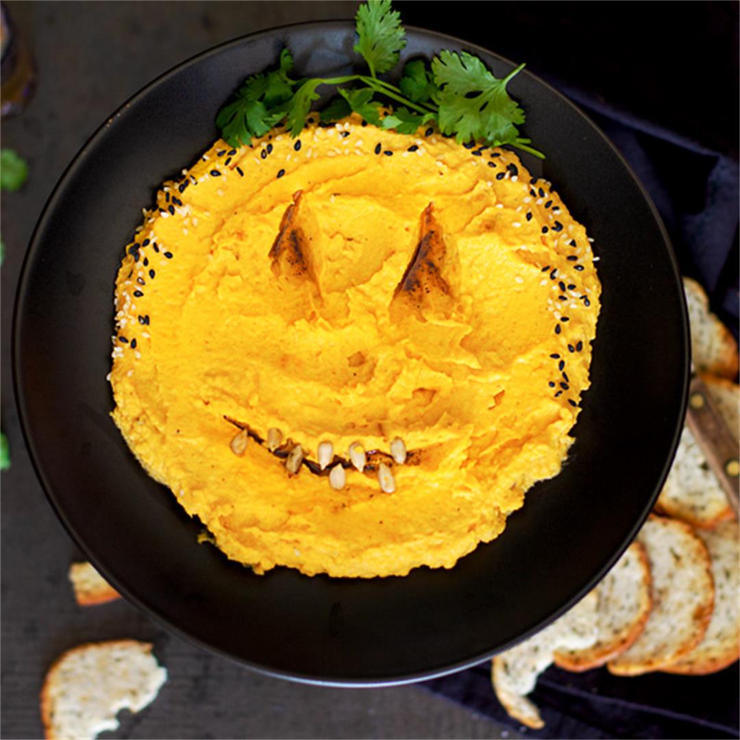 Halloween Pumpkin Hummus Dip