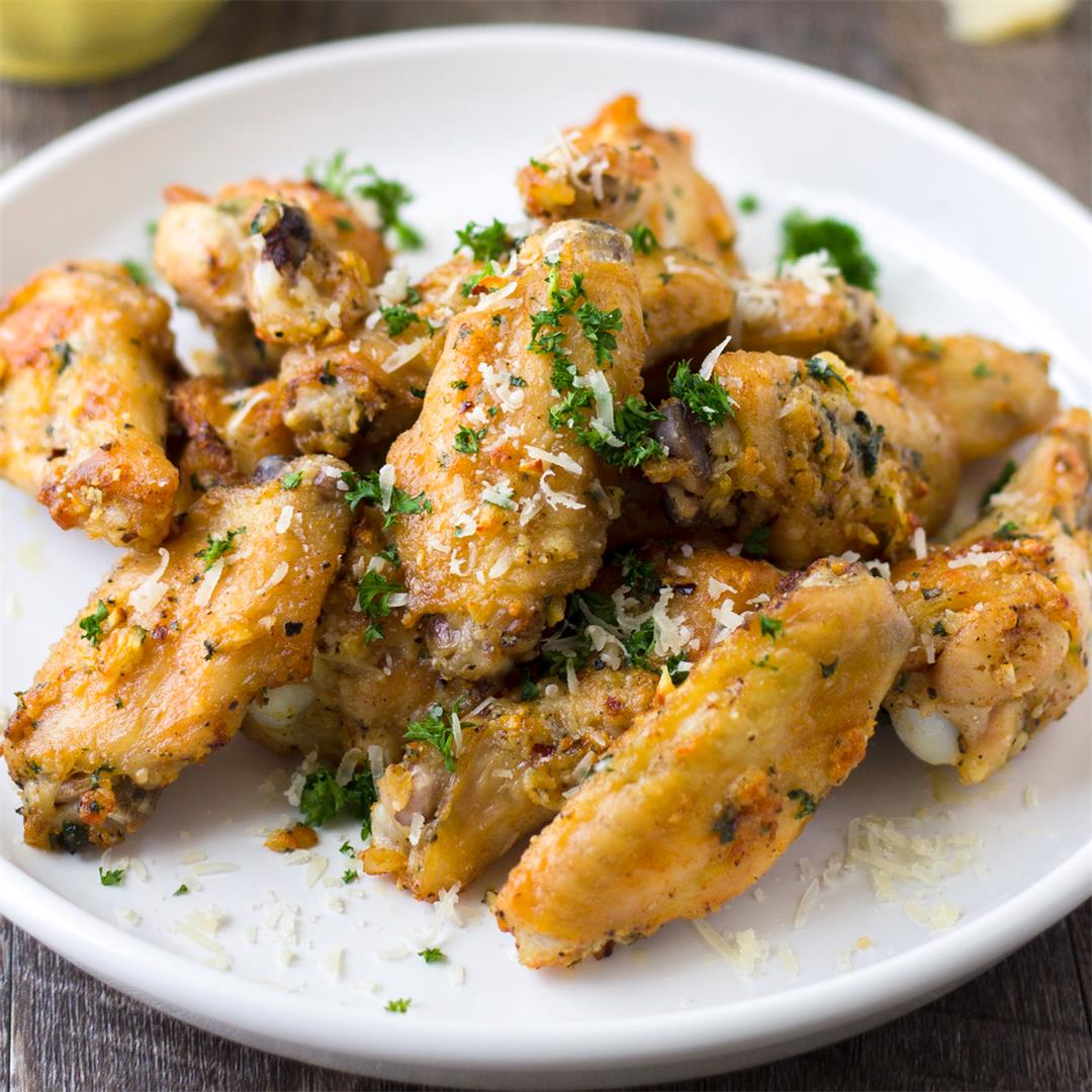 Baked Garlic Parmesan Chicken Wings