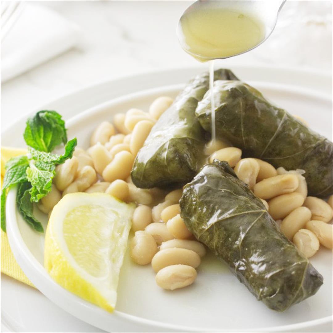Greek dolmades with cannelloni beans