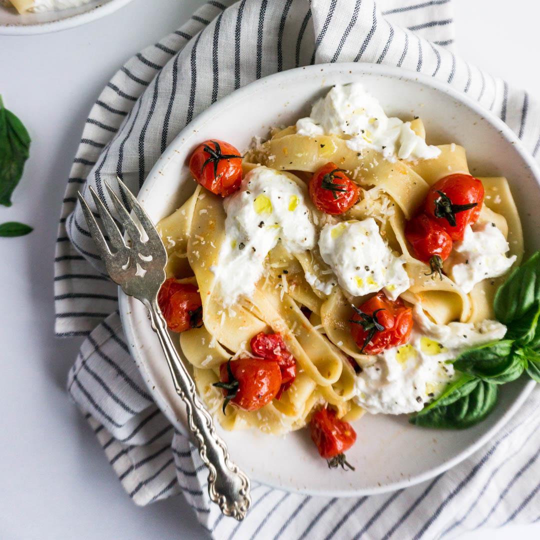 5 ingredient pasta with burrata and burst cherry tomatoes