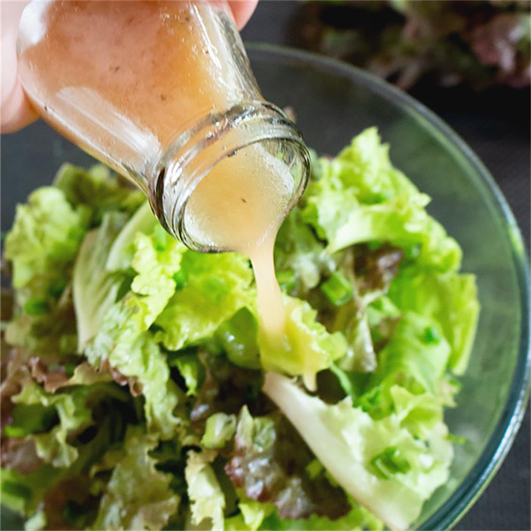 Simple Everyday Green Salad with Vinaigrette