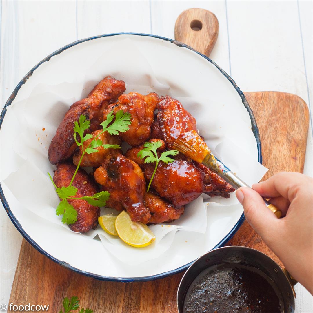 Thai Sticky Chicken Wings in Three Flavoured Sauce