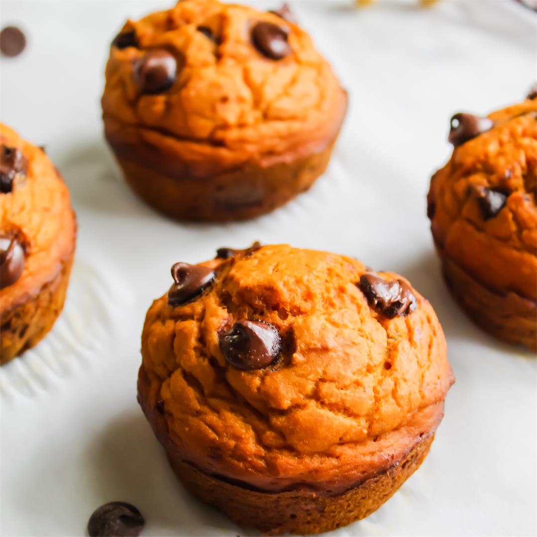 Healthier Pumpkin Chocolate Chip Muffins - oil free + delish!