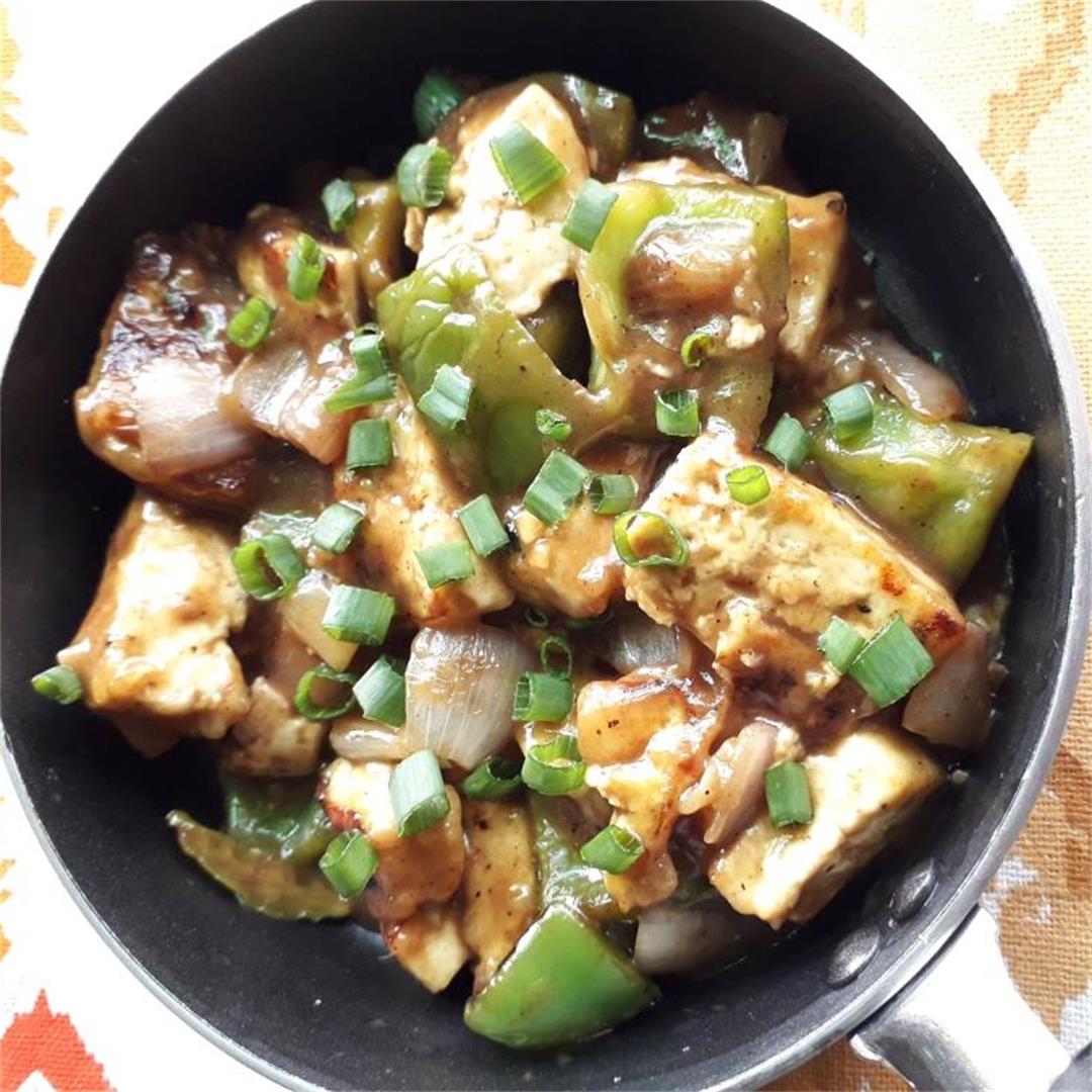 Indo-Chinese Chilli Paneer in Asian Style