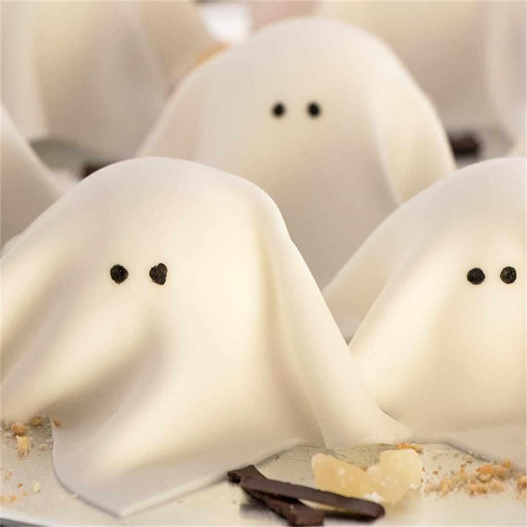 15-Minutes No-Bake Halloween Ghost Cookies