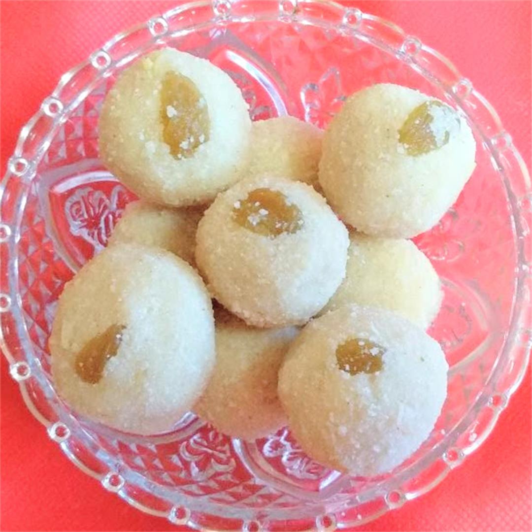 Rava Laddu- Indian Sweet