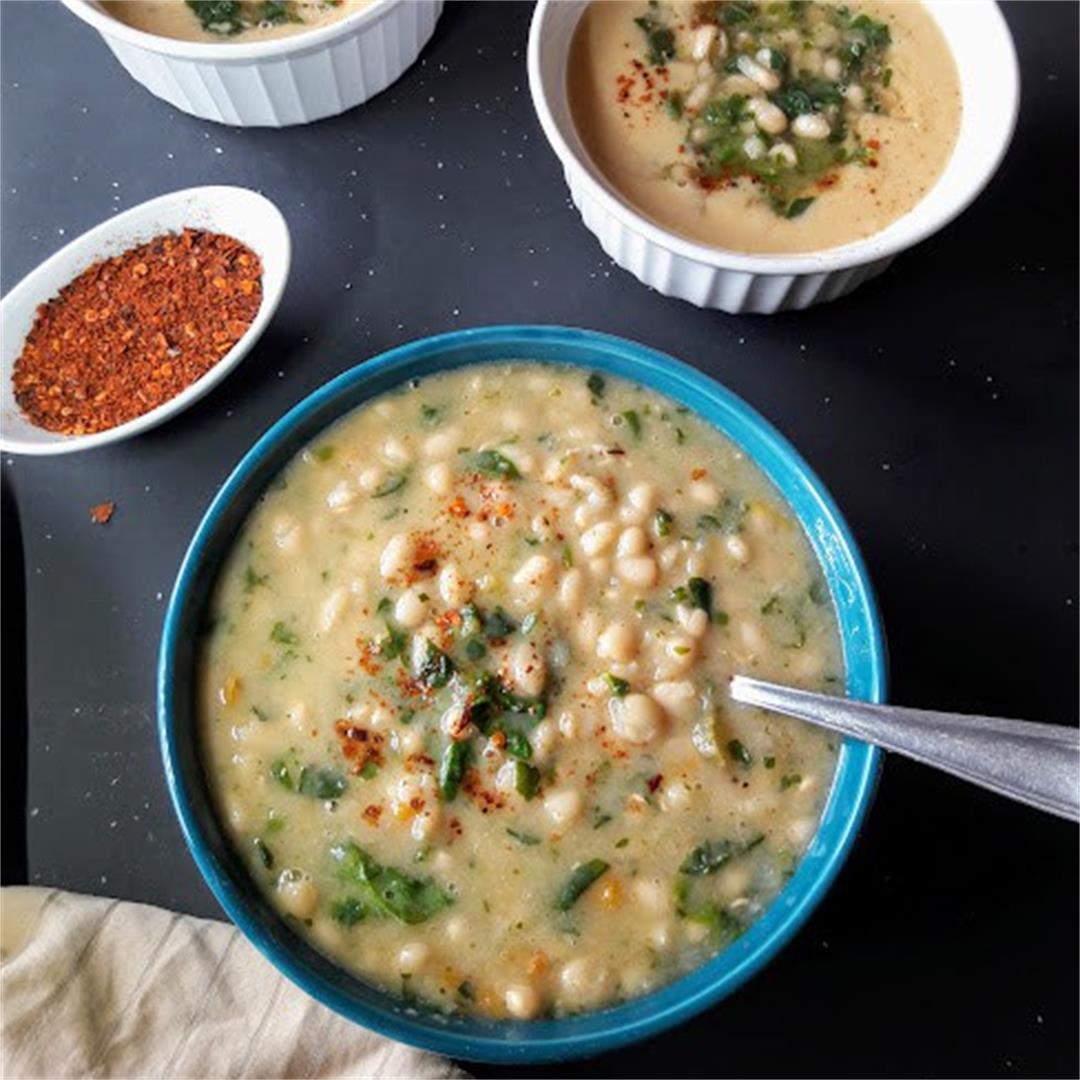 Creamy White Bean and Spinach Soup
