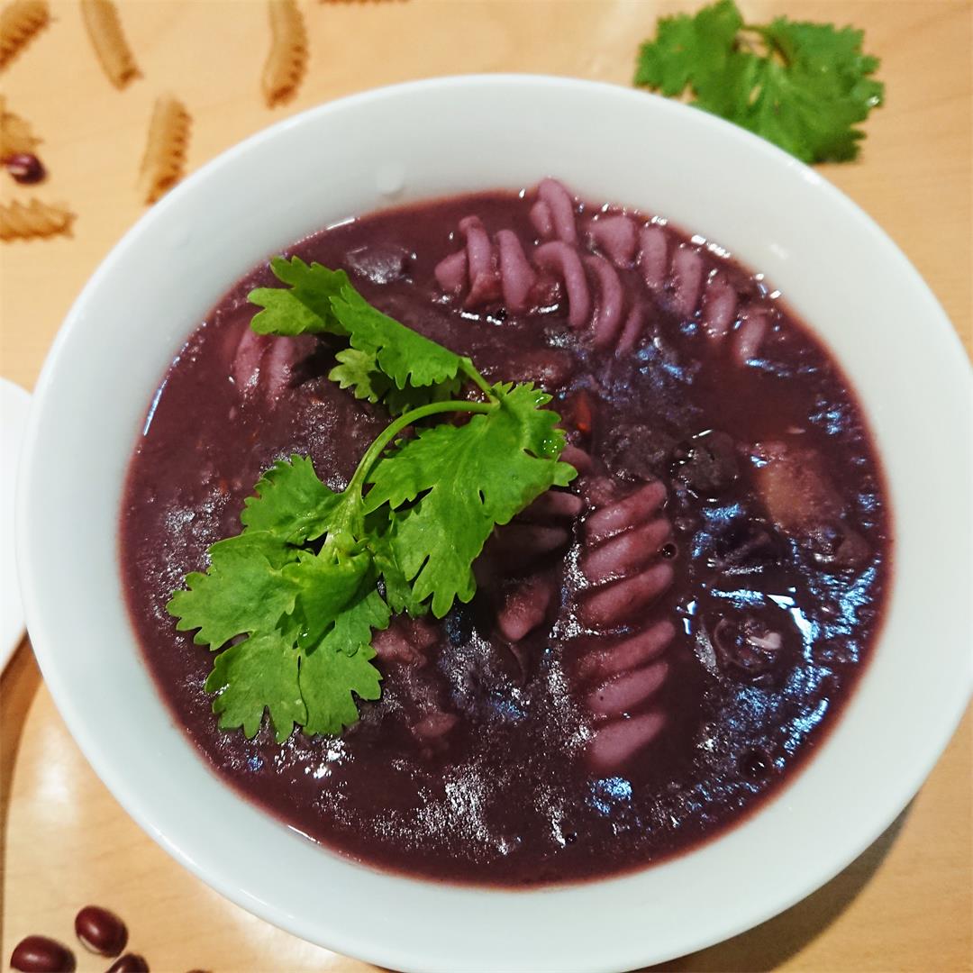 Red bean soup with pasta – gluten free