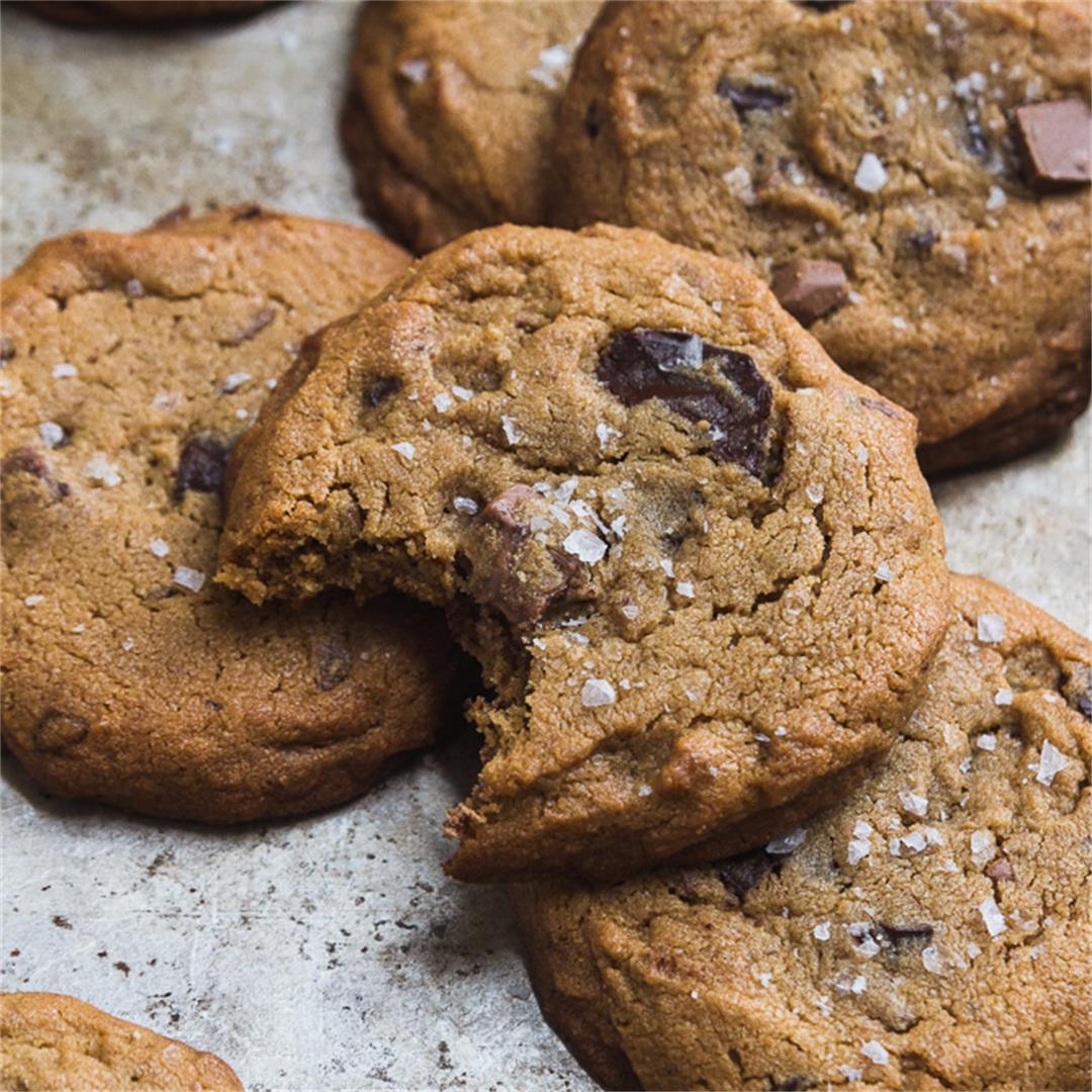 Chewy Peanut Butter Chocolate Chunk Cookies