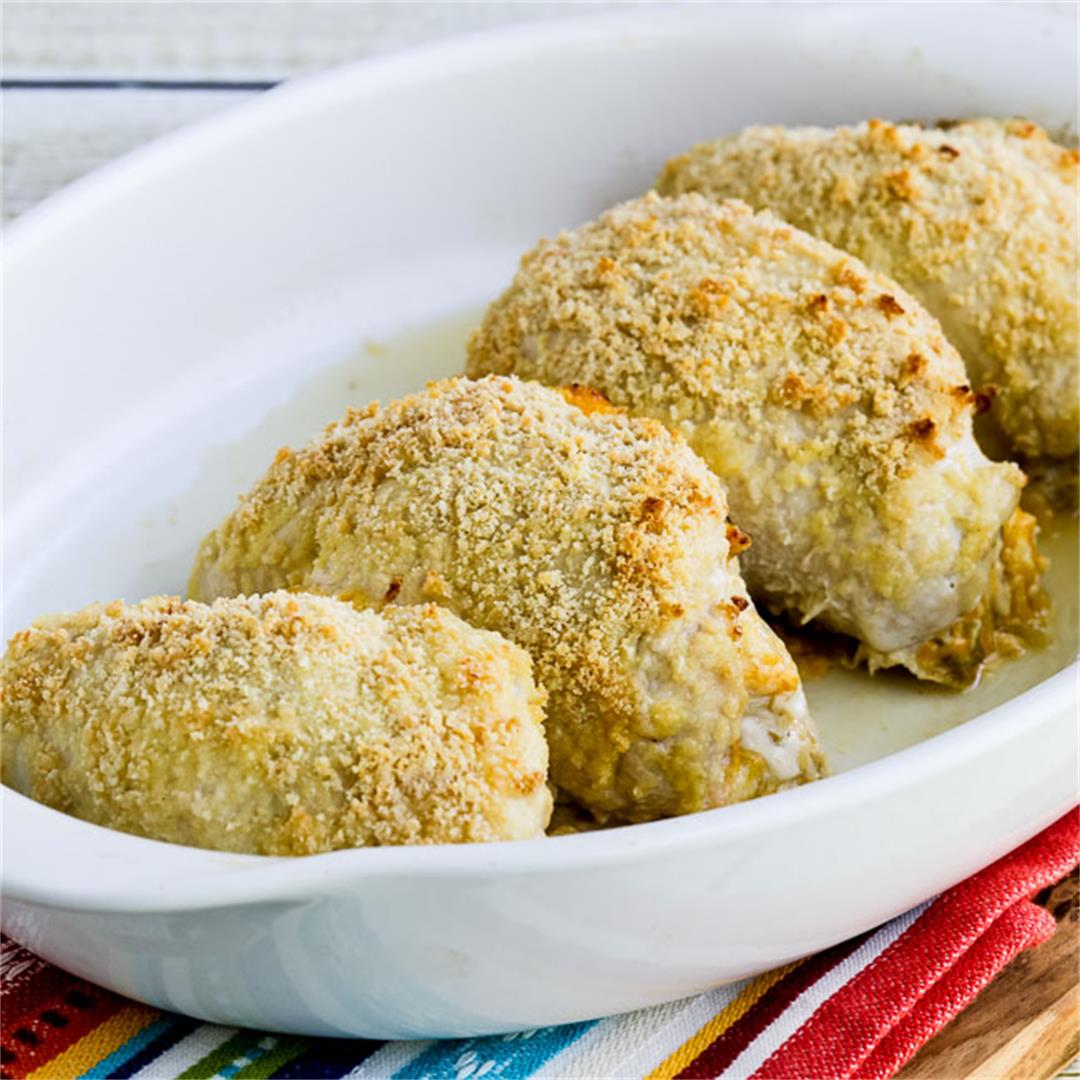 Low-Carb Baked Chicken Stuffed with Green Chiles and Cheese