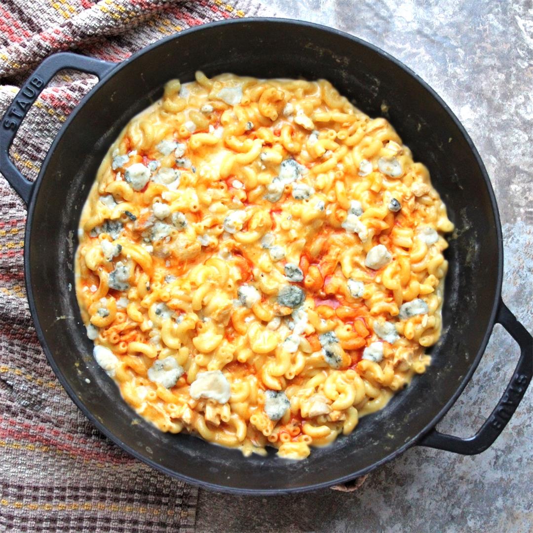 One-Pot Buffalo Chicken Macaroni and Cheese