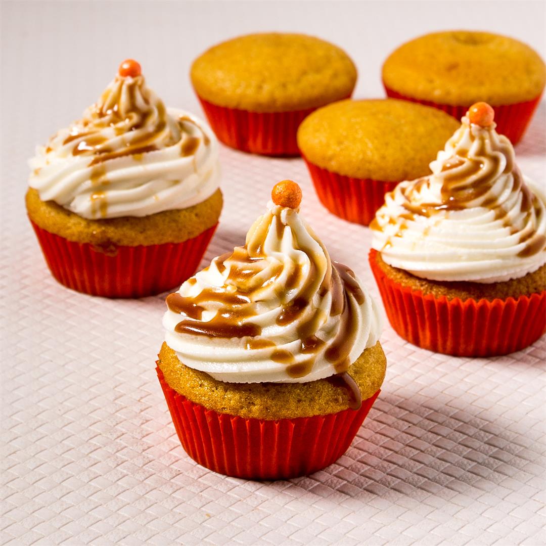 Easy Pumpkin Cupcakes with Cream Cheese Frosting