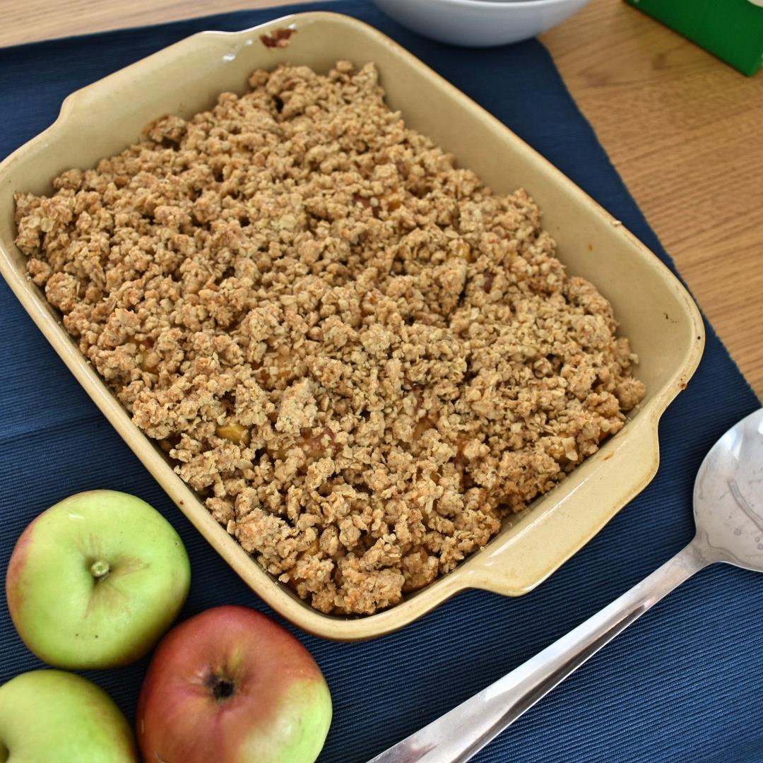 Apple and Caramel Crumble