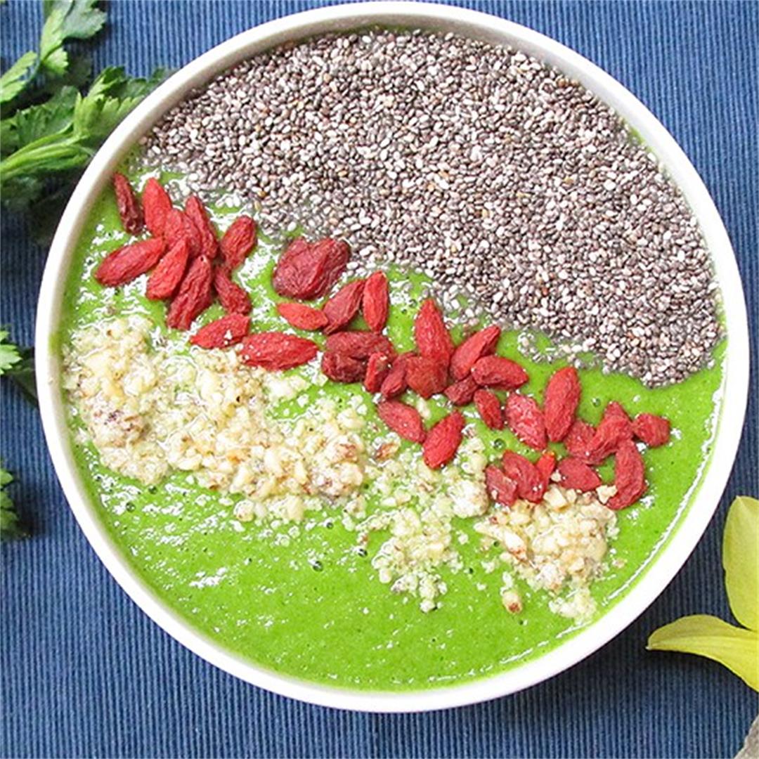 The BEST Green Smoothie Bowl Recipe – Vegan